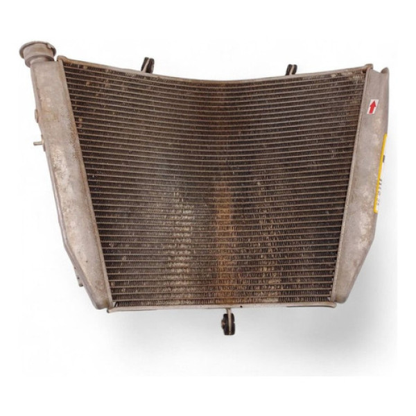 Radiador Suzuki Srad 750 2007 Com Avaria